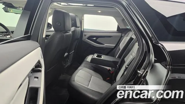 Land Rover Range Rover Evoque 2025 thumb 4
