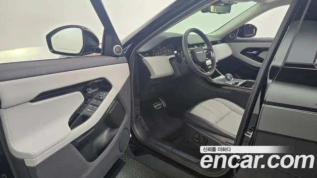 Land Rover Range Rover Evoque 2025 thumb 2