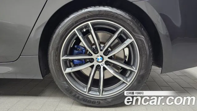 BMW 5 серии 2023 thumb 11