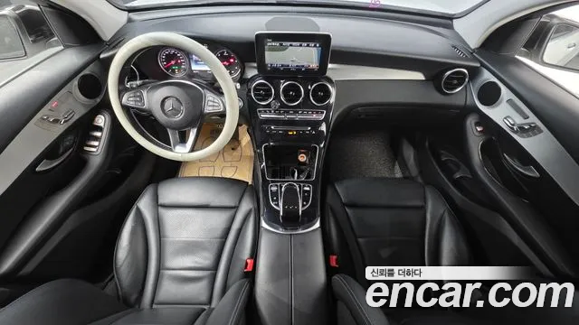 Mercedes-Benz GLC 2017 thumb 7