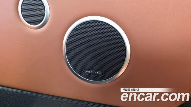Land Rover Range Rover 2017 thumb 12