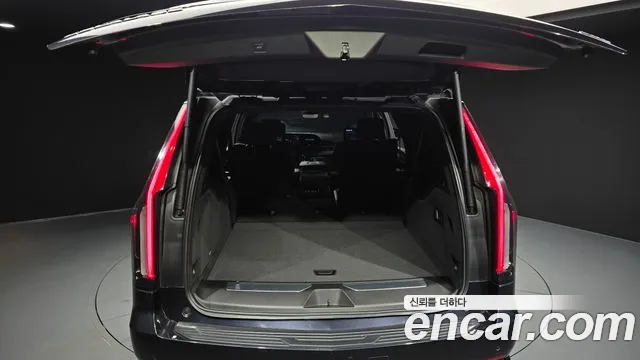Cadillac Escalade 2022 thumb 4