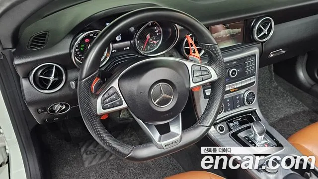 Mercedes-Benz SLC-Класс 2019 thumb 7