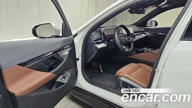 BMW 5 серии 2025 thumb 10