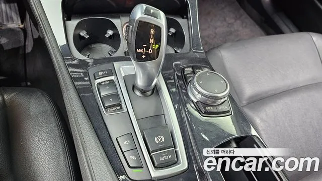 BMW 5 серии 2015 thumb 12