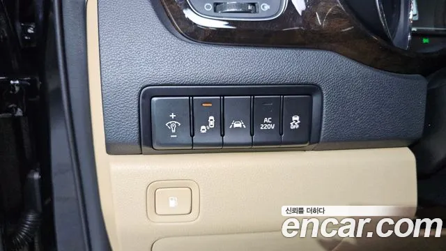 Kia Carnival 2019 thumb 12
