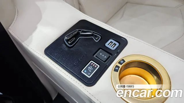 Kia Carnival 2019 thumb 4