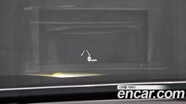 Genesis G80 2019 thumb 6