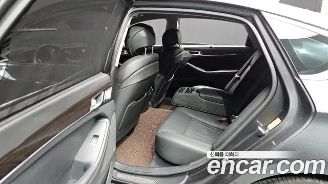 Genesis G80 2019 thumb 12