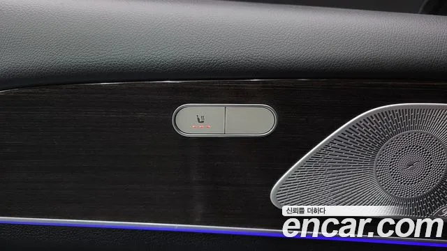 Mercedes-Benz E-Класс 2021 thumb 3