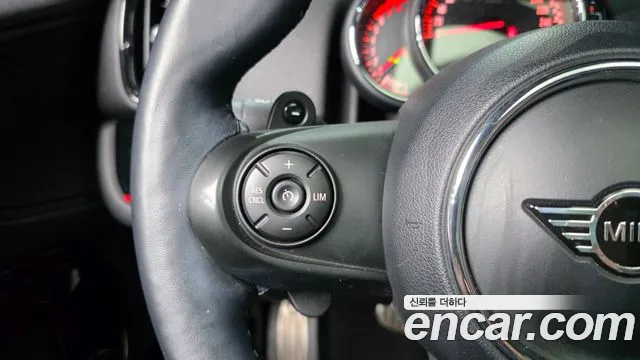Mini Cooper 2020 thumb 2