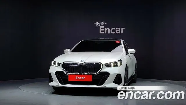BMW 5 серии 2025 thumb 5