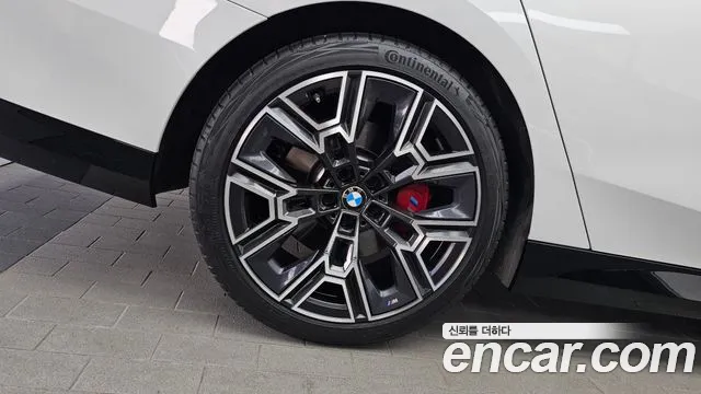 BMW 5 серии 2025 thumb 7