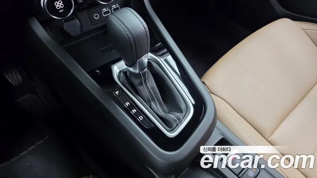 Renault Arkana 2025 thumb 10