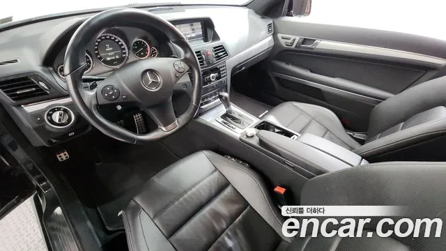 Mercedes-Benz E-Class 2010 thumb 8