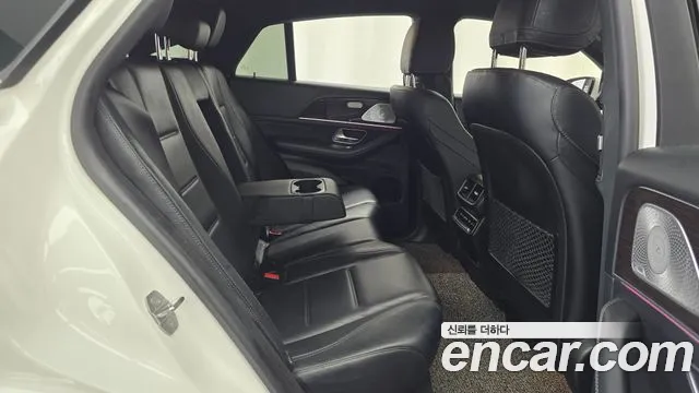 Mercedes-Benz E-Класс 2021 thumb 2