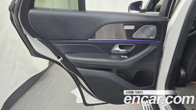 Mercedes-Benz E-Класс 2021 thumb 9