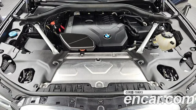 BMW X4 2022 thumb 3