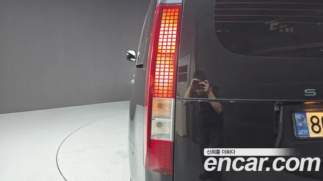 Hyundai Staria 2022 thumb 10