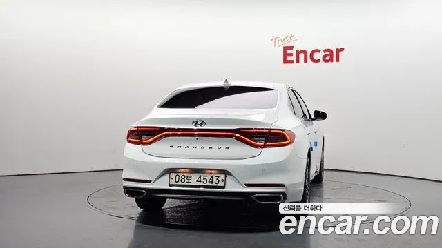 Hyundai Grandeur 2017 thumb 4