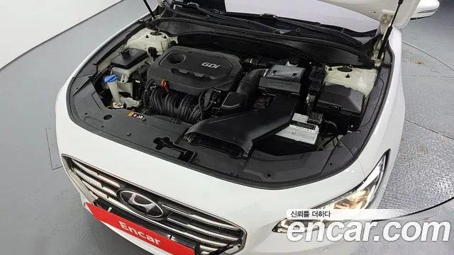 Hyundai Grandeur 2017 thumb 6