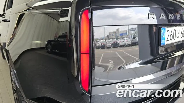Land Rover Range Rover 2022 thumb 8