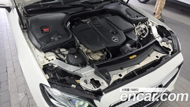 Mercedes-Benz E-Class 2018 thumb 8