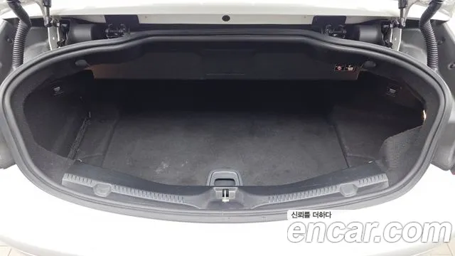 Mercedes-Benz E-Class 2018 thumb 2