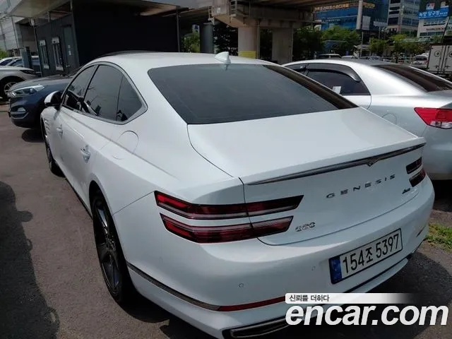 Genesis G80 2022 thumb 5