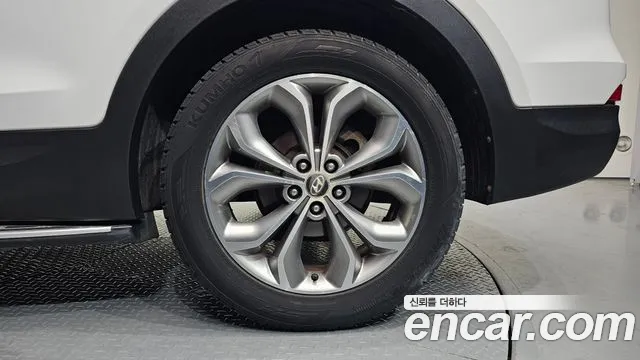 Hyundai Санта Фе 2013 thumb 5