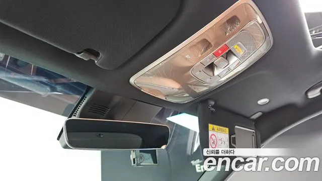 Genesis GV70 2022 thumb 6