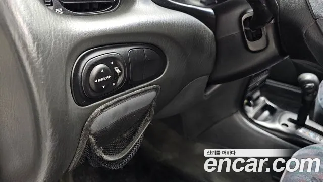 Hyundai Avante 1995 thumb 5