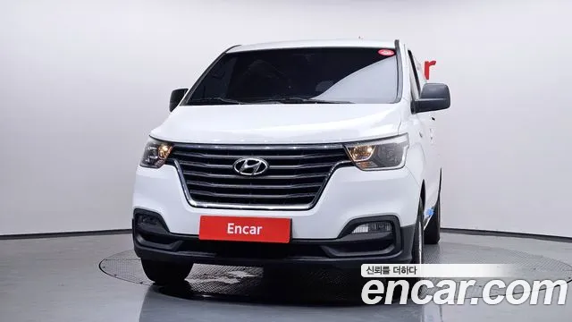 Hyundai Staria 2018 thumb 2