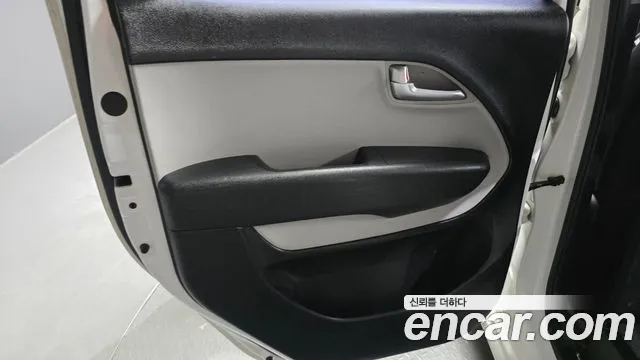 Kia Ray 2018 thumb 10
