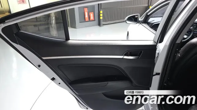 Hyundai Avante 2019 thumb 5