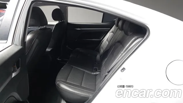 Hyundai Avante 2019 thumb 9