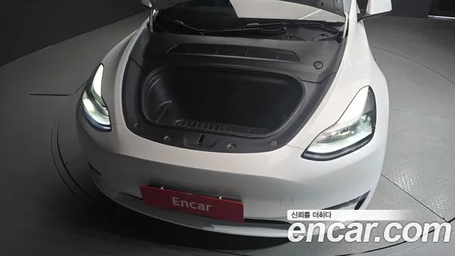 Tesla Model Y 2024 thumb 8