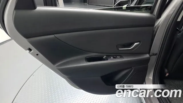 Hyundai Elantra 2021 thumb 12