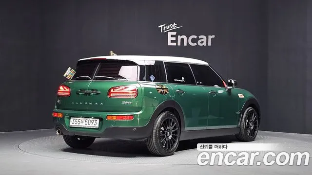 Mini Cooper Clubman 2020 thumb 12