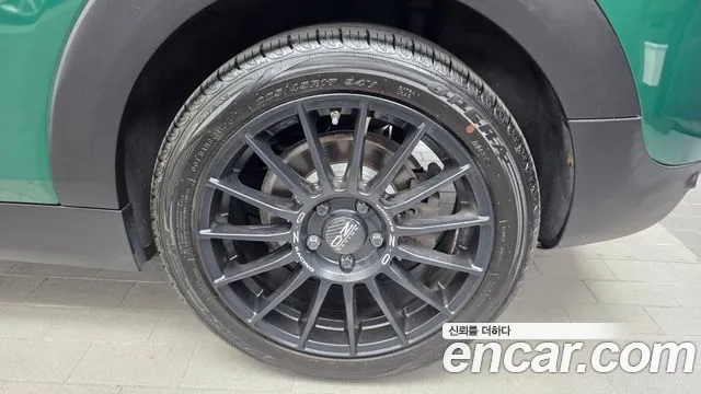 Mini Cooper Clubman 2020 thumb 6