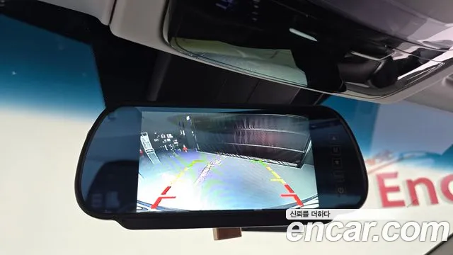 Hyundai Staria 2023 thumb 3
