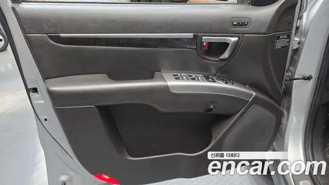 Hyundai Санта Фе 2011 thumb 8