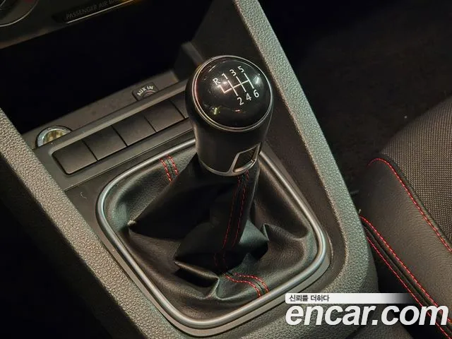 Volkswagen Jetta 2012 thumb 11