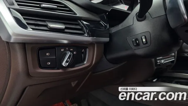 BMW X5 2017 thumb 11