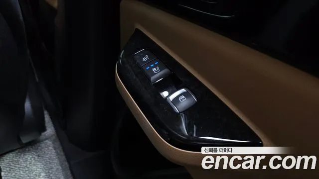 Kia Carnival 2021 thumb 7