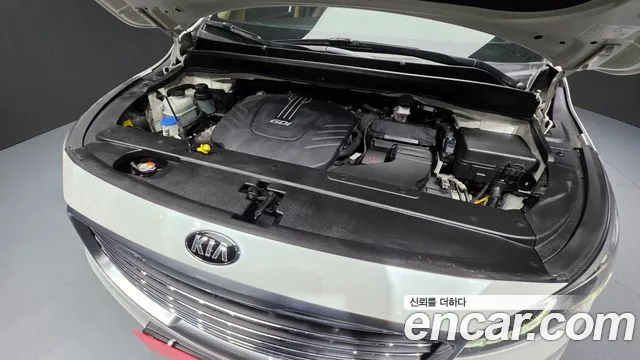 Kia Carnival 2018 thumb 6