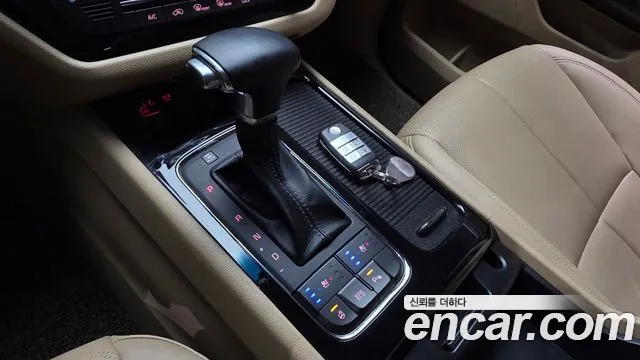Kia Carnival 2018 thumb 9