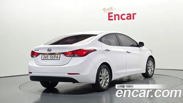 Hyundai Elantra 2015 thumb 3