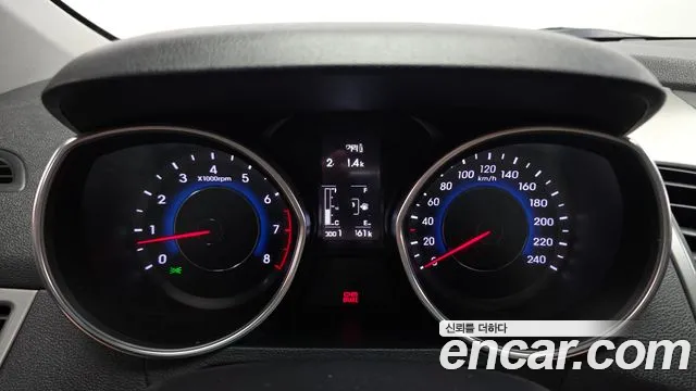 Hyundai Elantra 2015 thumb 8