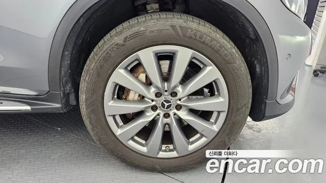 Mercedes-Benz GLC 2019 thumb 2